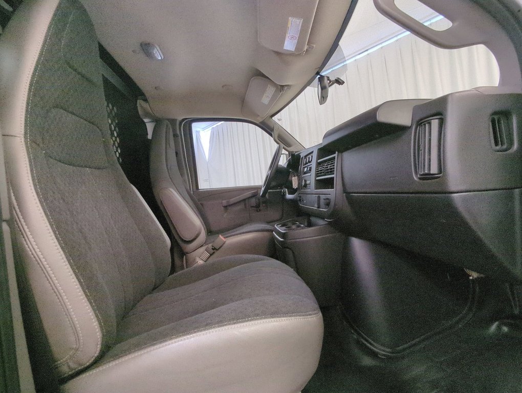 2023 GMC Savana Cargo Van BASE in Dartmouth, Nova Scotia - 22 - w1024h768px