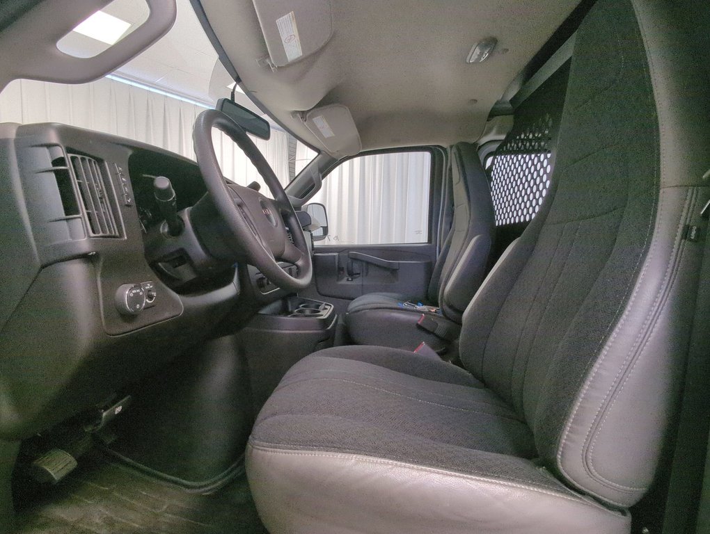 2023 GMC Savana Cargo Van BASE in Dartmouth, Nova Scotia - 11 - w1024h768px