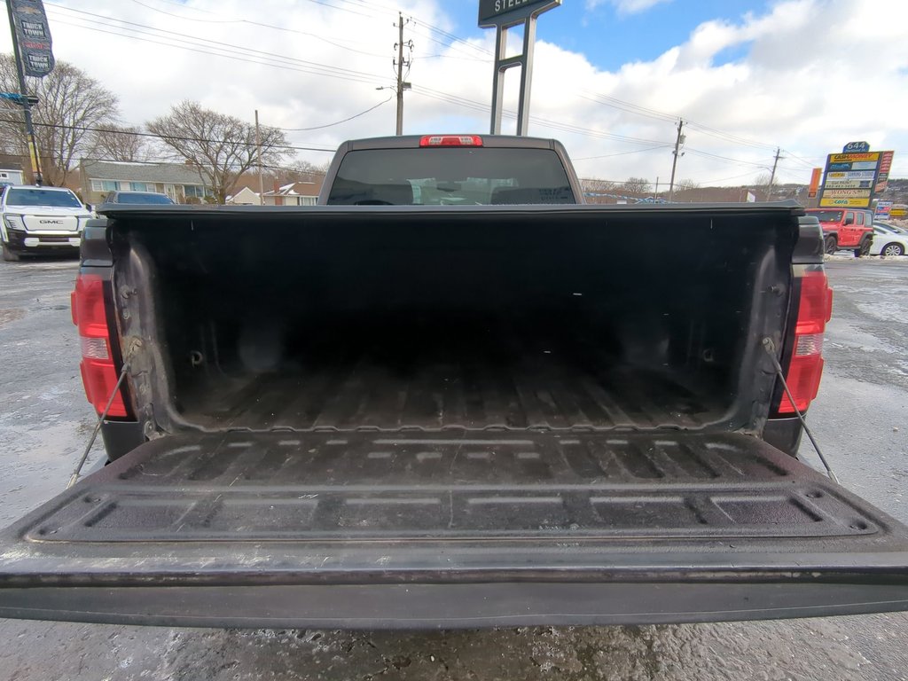 2014 GMC Sierra 1500 SLT in Dartmouth, Nova Scotia - 22 - w1024h768px