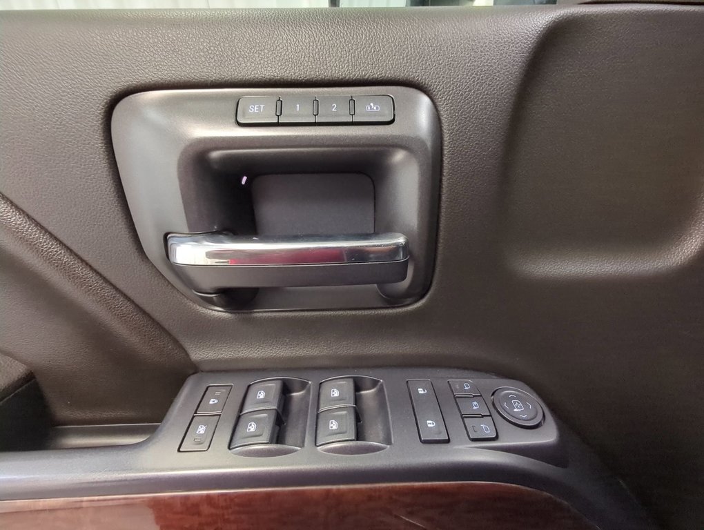 2015 GMC Sierra 1500 SLT in Dartmouth, Nova Scotia - 13 - w1024h768px