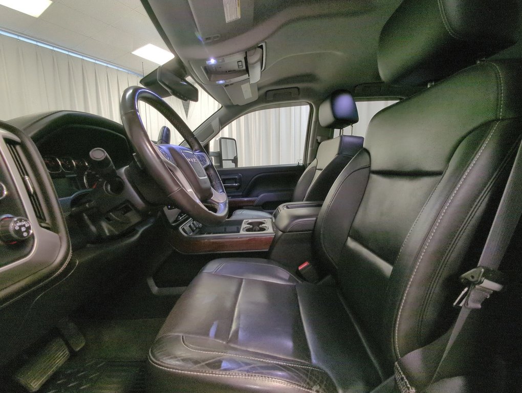 2015 GMC Sierra 1500 SLT in Dartmouth, Nova Scotia - 11 - w1024h768px