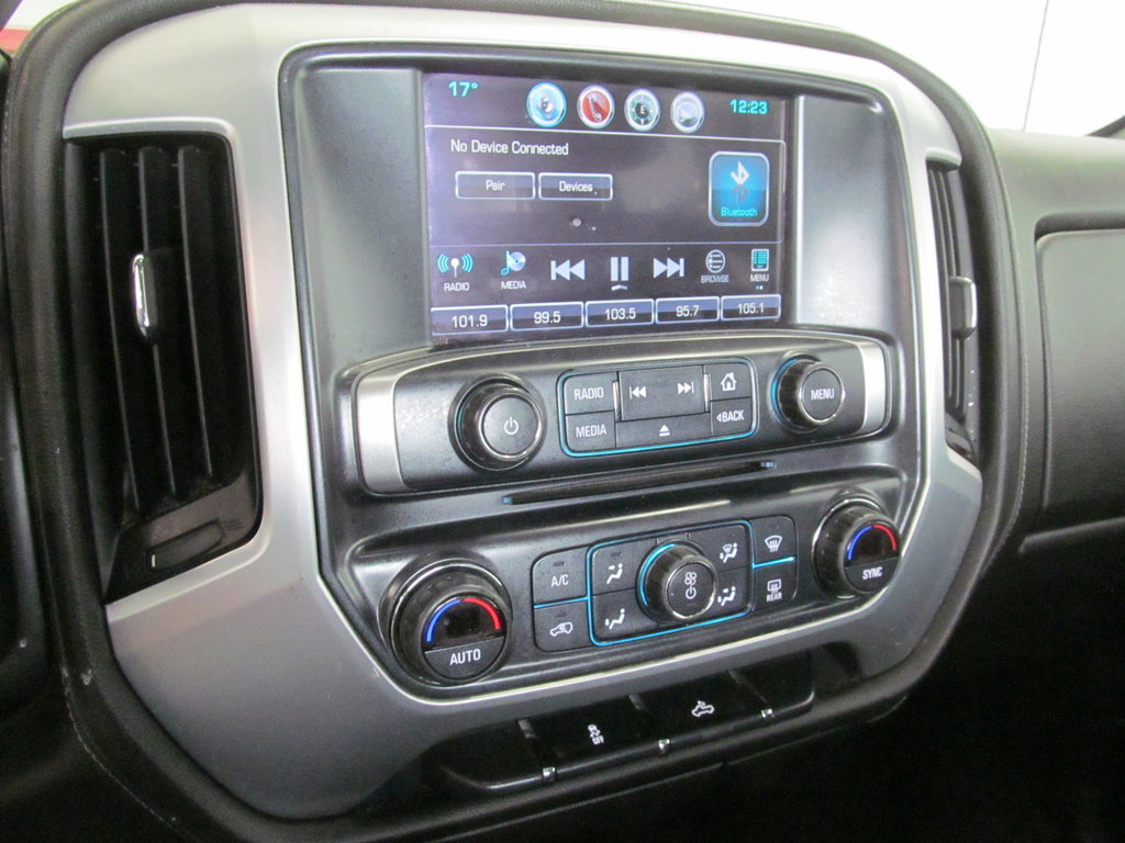2017 GMC Sierra 1500 SLE in Dartmouth, Nova Scotia - 6 - w1024h768px