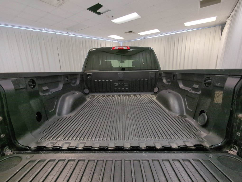 2017 GMC Sierra 1500 BASE in Dartmouth, Nova Scotia - 24 - w1024h768px