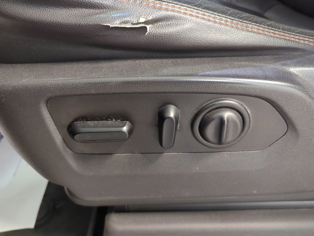 2019 GMC Sierra 1500 AT4 in Dartmouth, Nova Scotia - 12 - w1024h768px