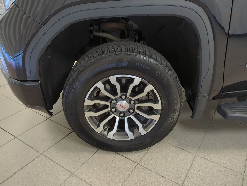 2019 GMC Sierra 1500 AT4 in Dartmouth, Nova Scotia - 10 - w1024h768px