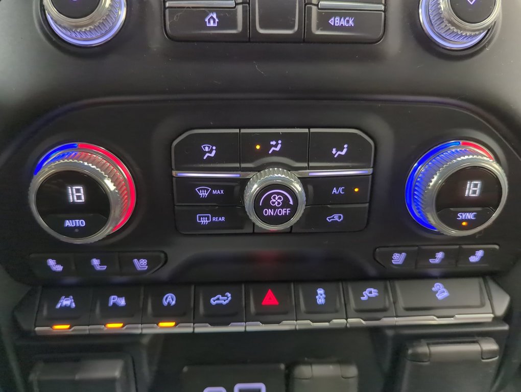 2019 GMC Sierra 1500 AT4 in Dartmouth, Nova Scotia - 19 - w1024h768px
