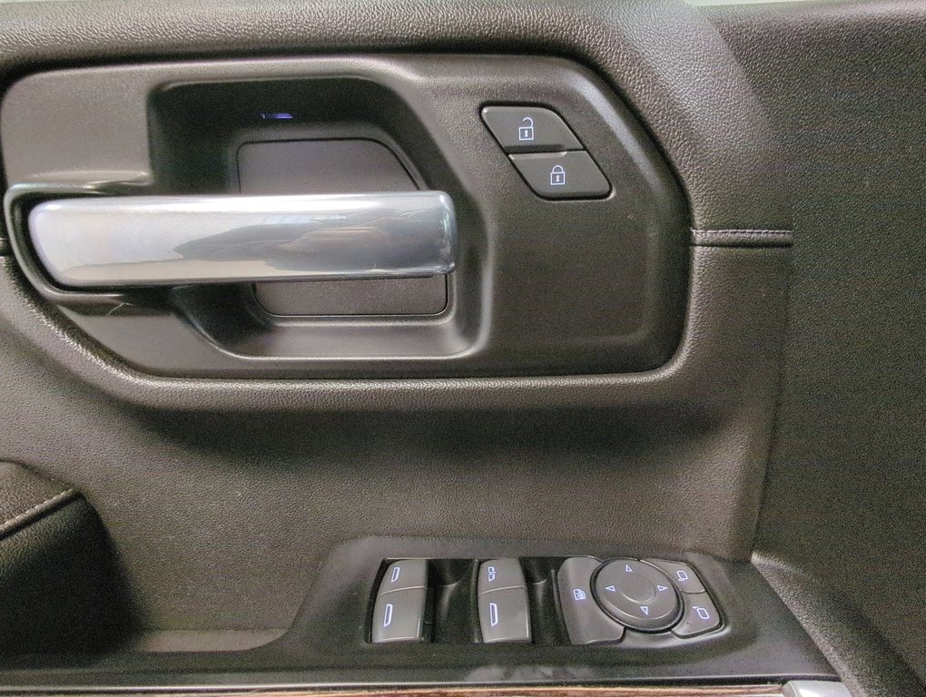 2019 GMC Sierra 1500 Elevation in Dartmouth, Nova Scotia - 13 - w1024h768px