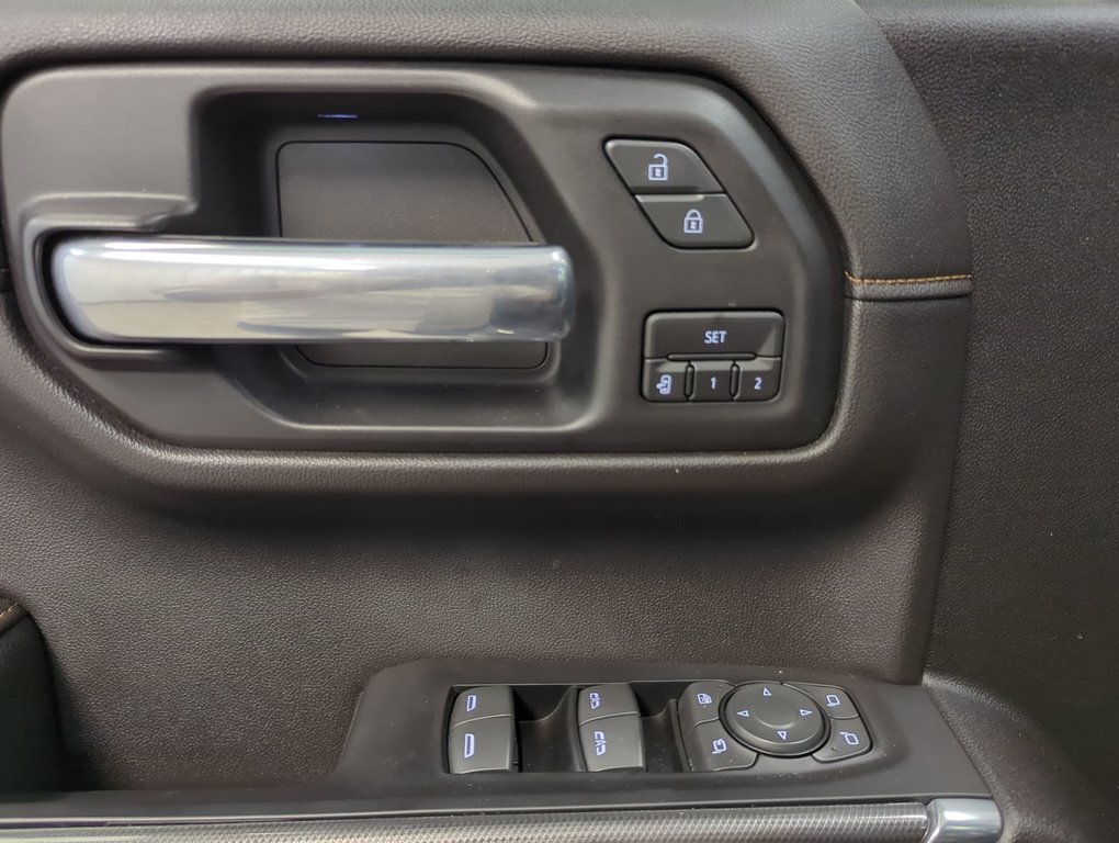 2019 GMC Sierra 1500 AT4 in Dartmouth, Nova Scotia - 13 - w1024h768px