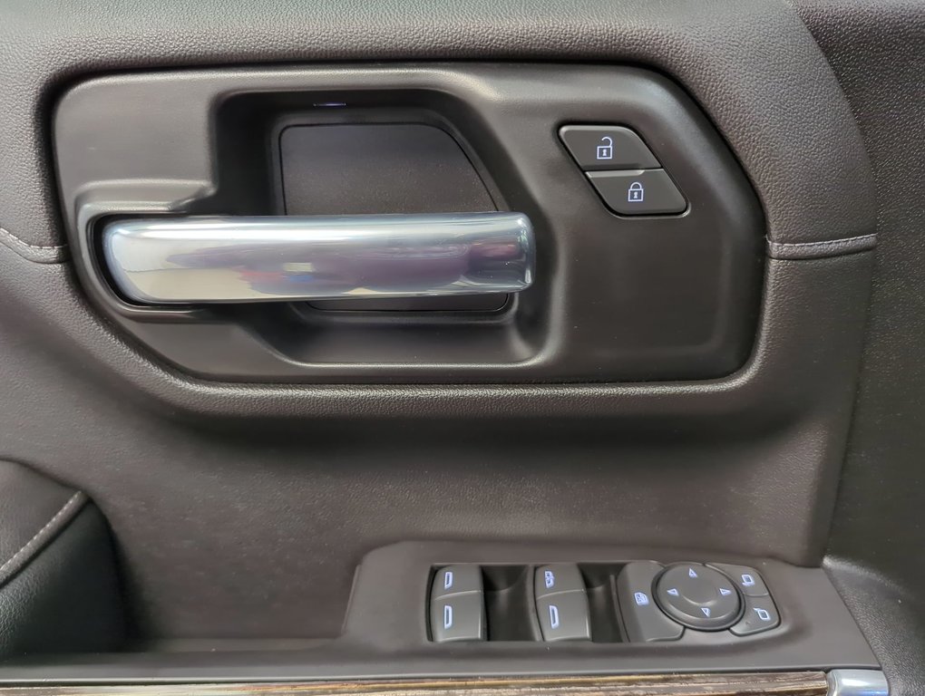 2020 GMC Sierra 1500 SLE in Dartmouth, Nova Scotia - 13 - w1024h768px
