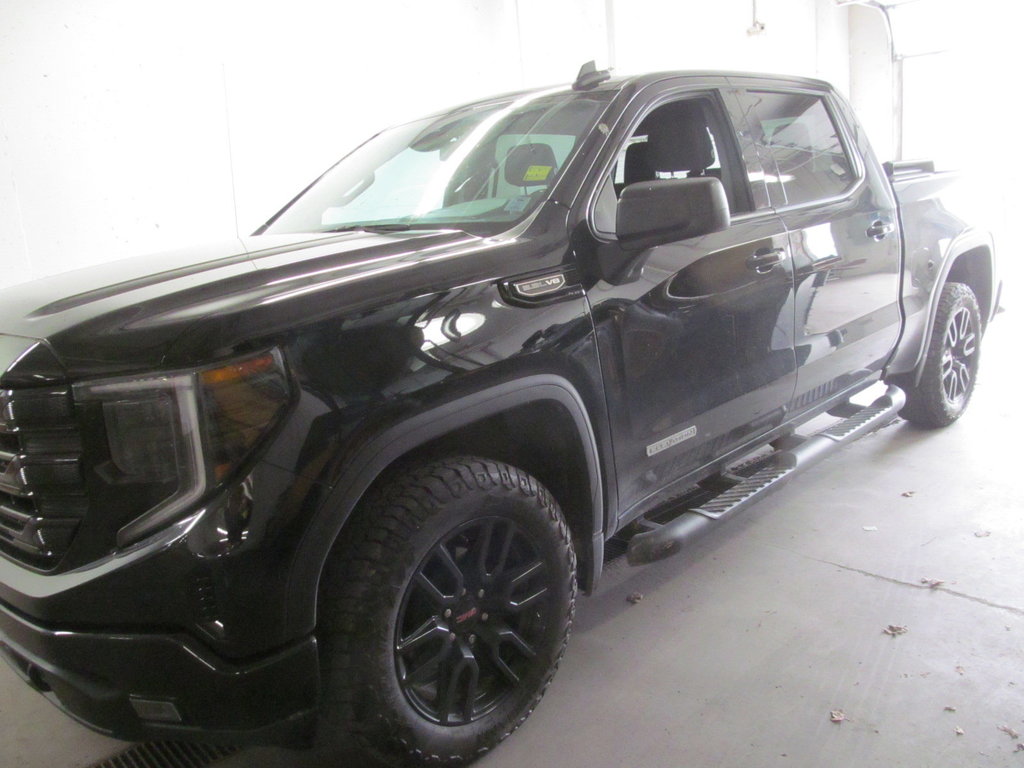 2022 GMC Sierra 1500 Elevation in Dartmouth, Nova Scotia - 2 - w1024h768px