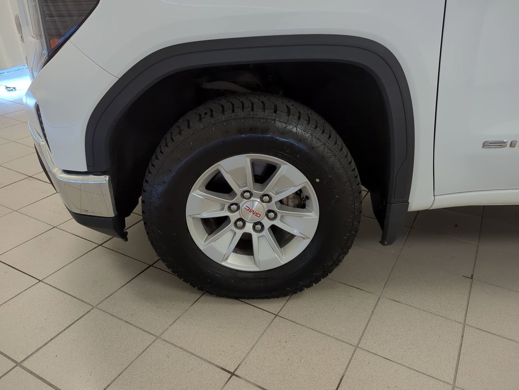 2023 GMC Sierra 1500 Pro in Dartmouth, Nova Scotia - 10 - w1024h768px