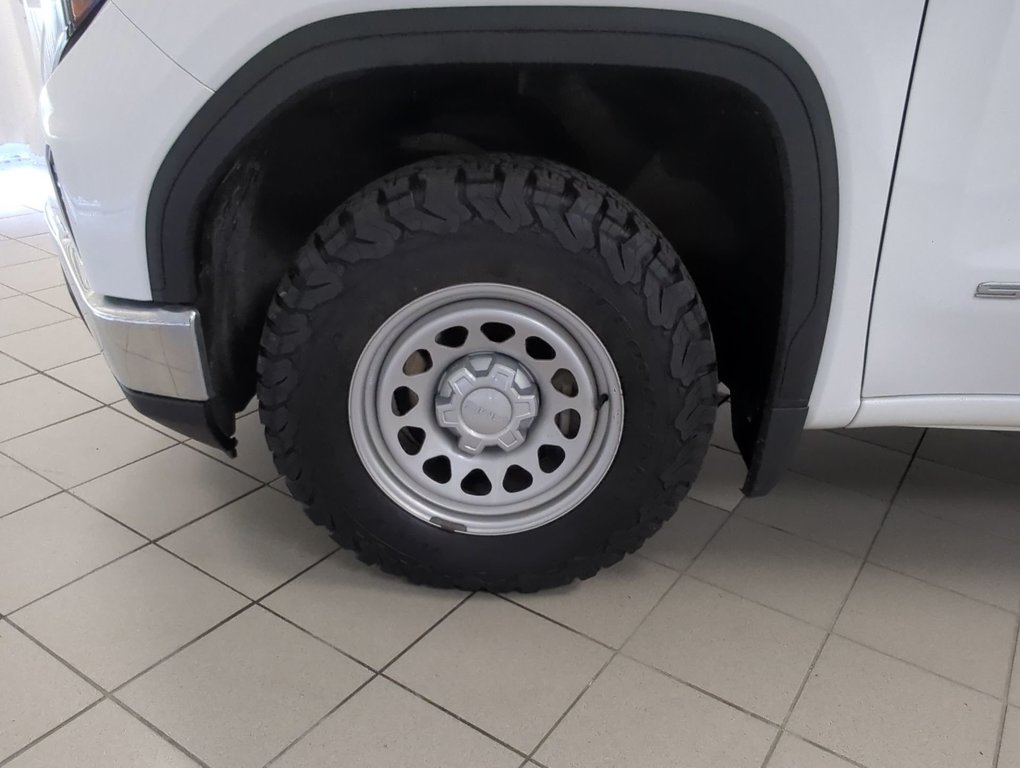 2023 GMC Sierra 1500 Pro in Dartmouth, Nova Scotia - 10 - w1024h768px