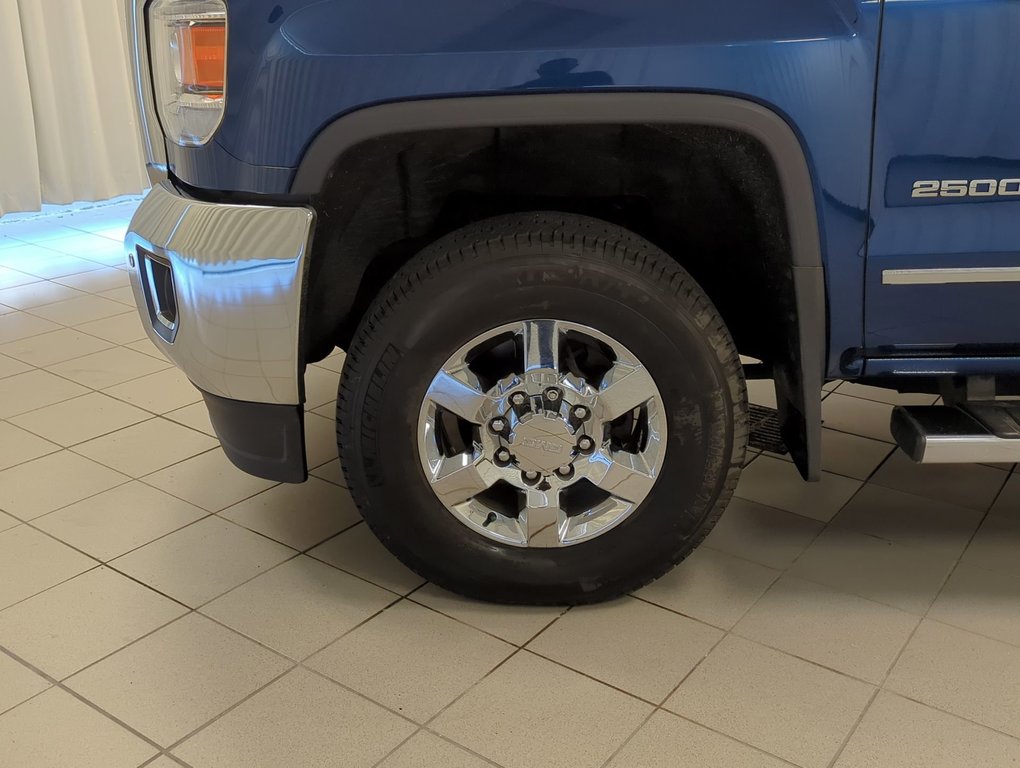 2017 GMC Sierra 2500HD SLT in Dartmouth, Nova Scotia - 10 - w1024h768px