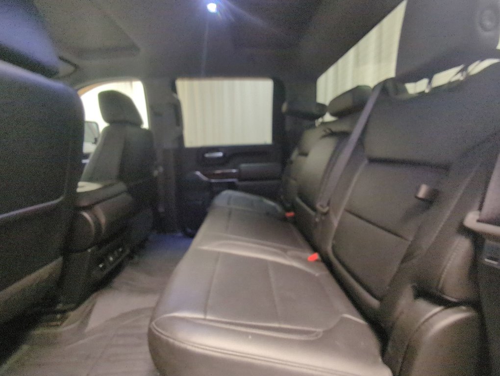 2021 GMC Sierra 2500HD SLT in Dartmouth, Nova Scotia - 21 - w1024h768px