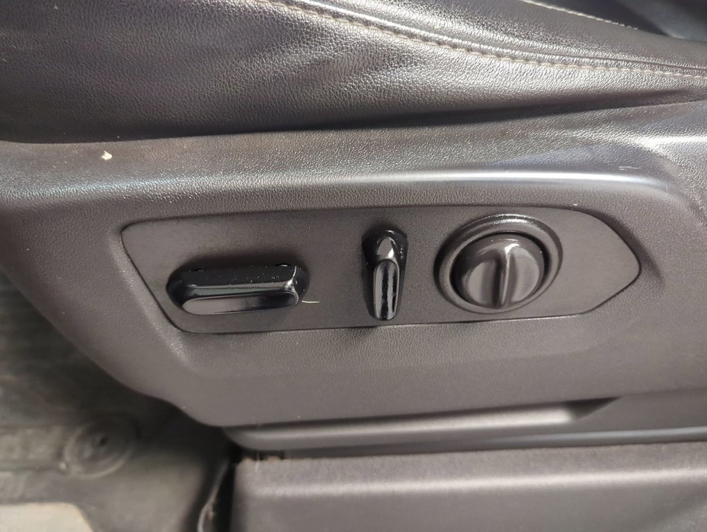 2021 GMC Sierra 2500HD SLT in Dartmouth, Nova Scotia - 12 - w1024h768px