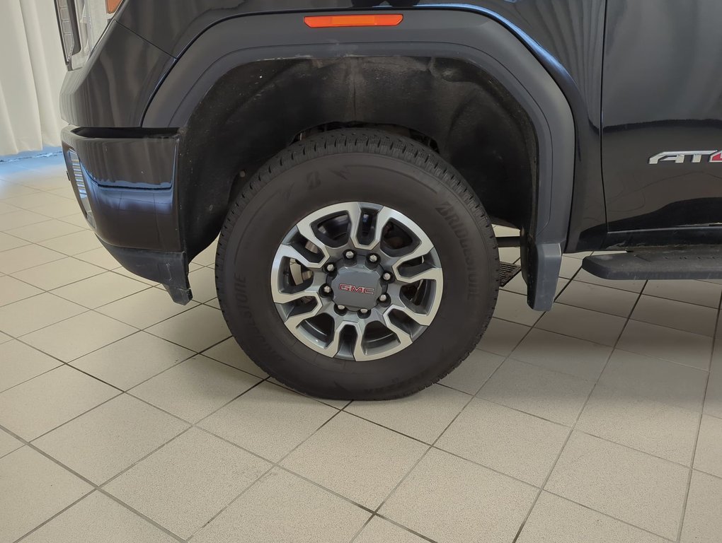 2022 GMC Sierra 2500HD AT4 in Dartmouth, Nova Scotia - 10 - w1024h768px