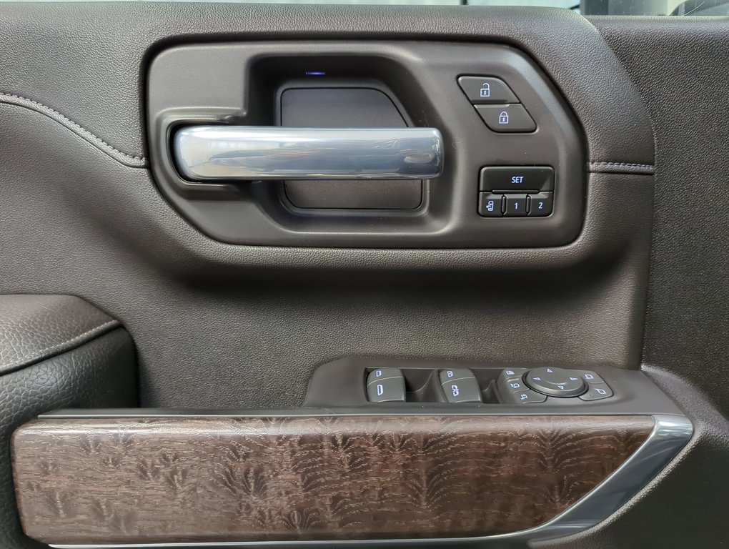 2023 GMC Sierra 2500HD Denali in Dartmouth, Nova Scotia - 13 - w1024h768px