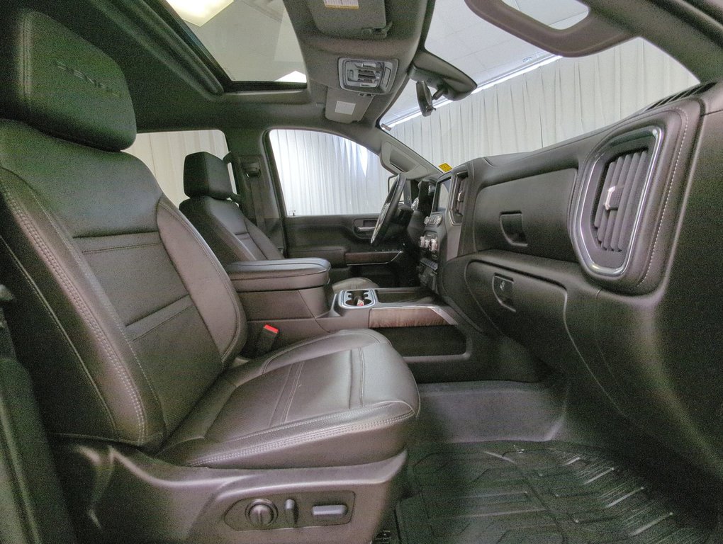 2023 GMC Sierra 2500HD Denali in Dartmouth, Nova Scotia - 25 - w1024h768px