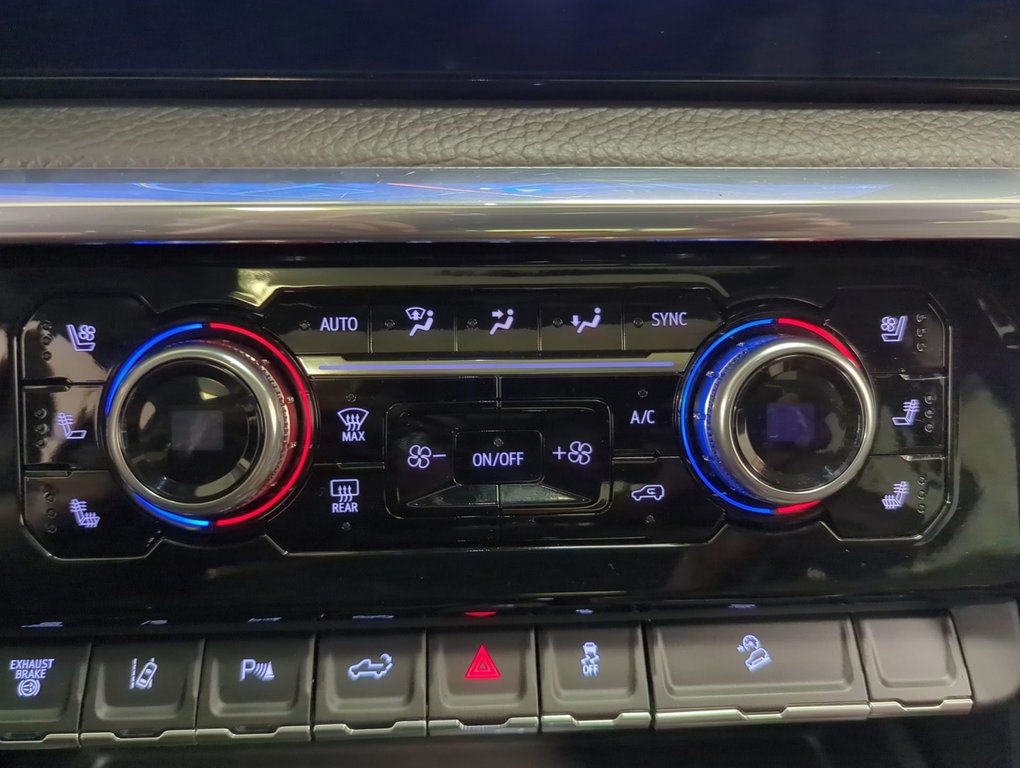 2024 GMC Sierra 2500HD Denali in Dartmouth, Nova Scotia - 19 - w1024h768px