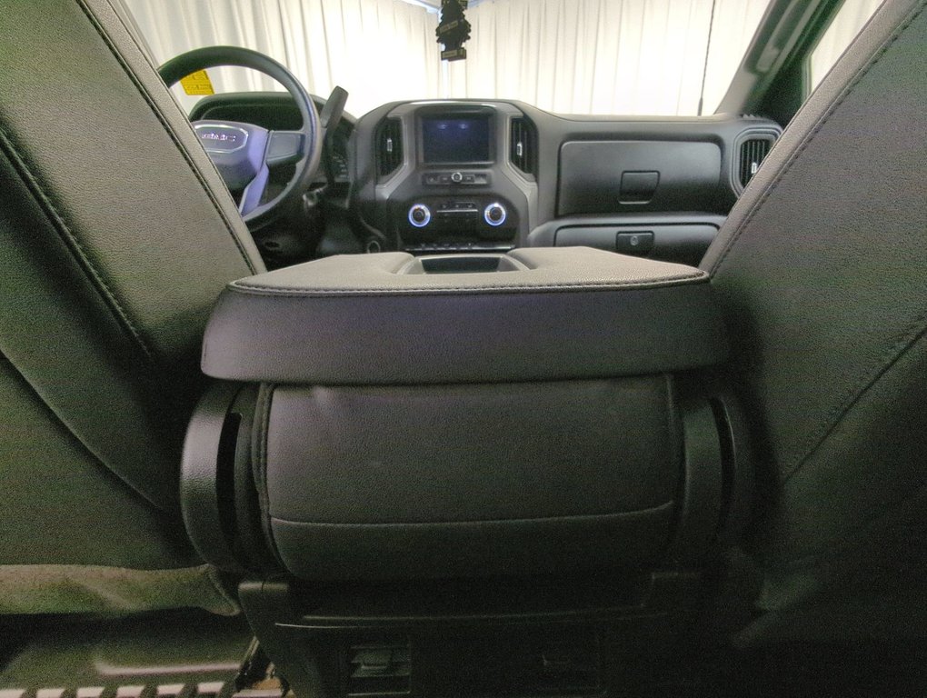 2024 GMC Sierra 3500HD Pro in Dartmouth, Nova Scotia - 20 - w1024h768px