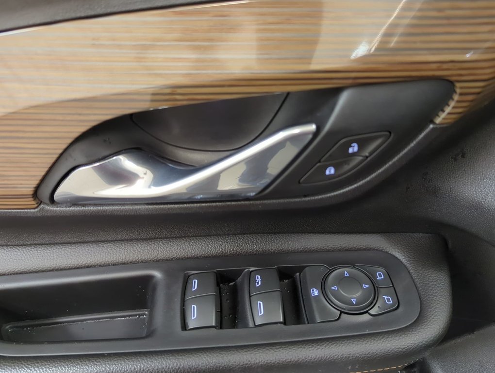 2020 GMC Terrain SLE in Dartmouth, Nova Scotia - 13 - w1024h768px