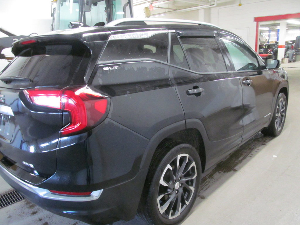 2022 GMC Terrain SLT in Dartmouth, Nova Scotia - 4 - w1024h768px