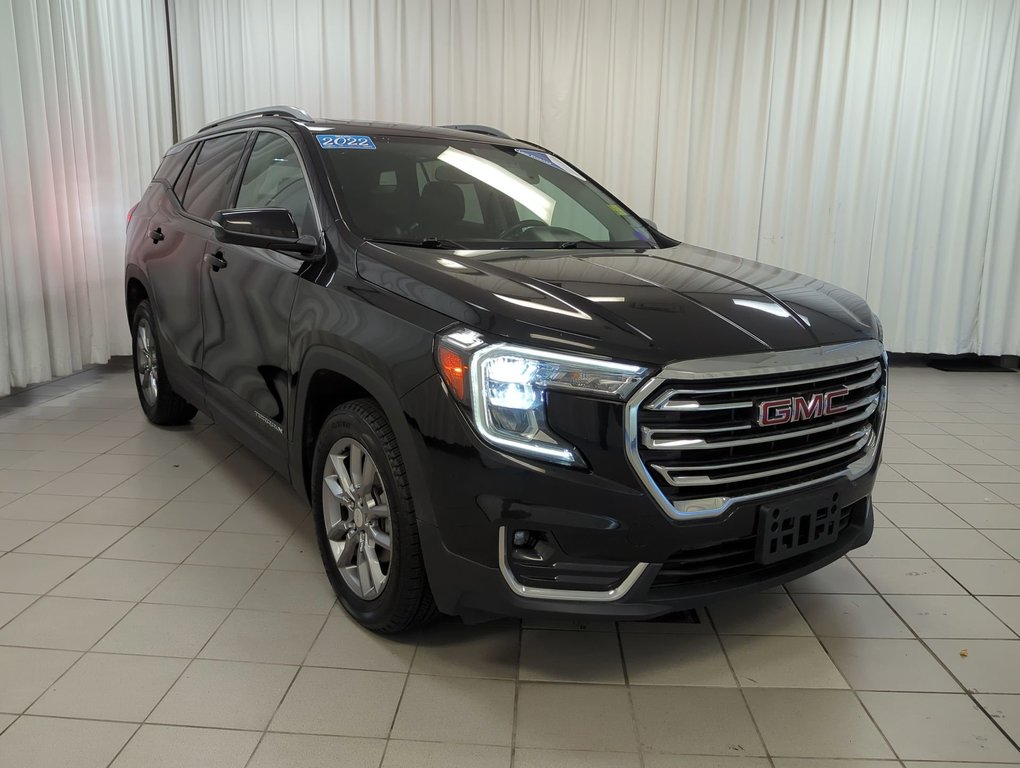 2022 GMC Terrain SLT in Dartmouth, Nova Scotia - 2 - w1024h768px