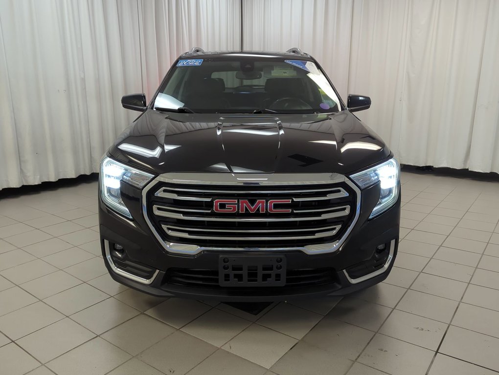 2022 GMC Terrain SLT in Dartmouth, Nova Scotia - 3 - w1024h768px