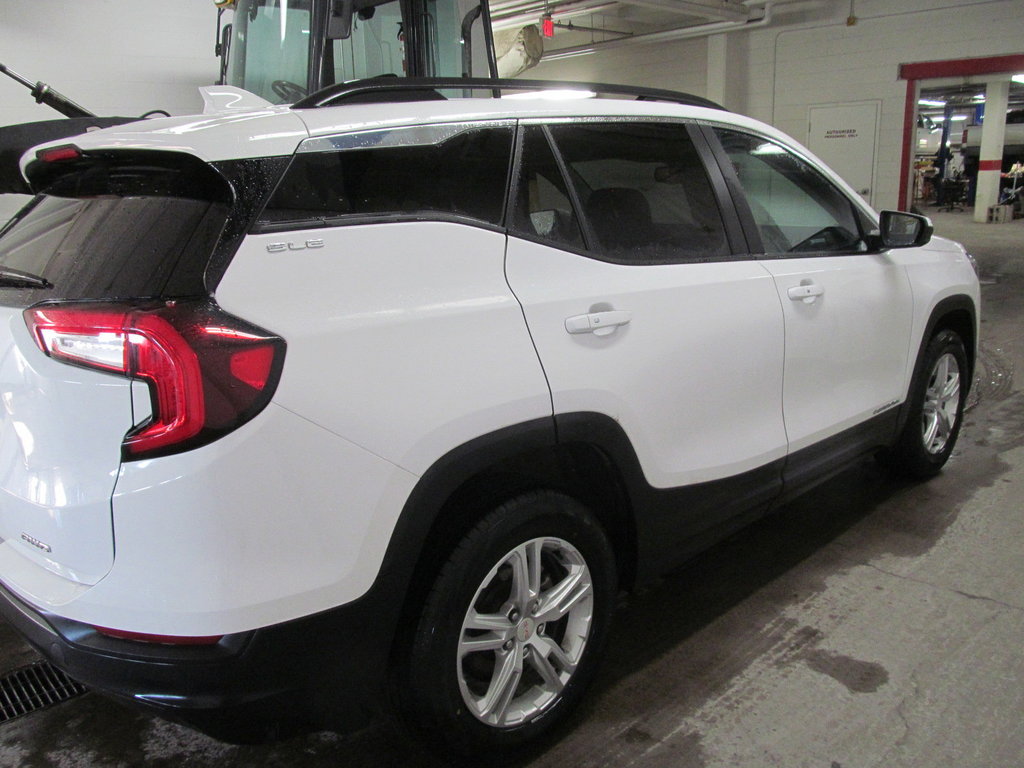 2023 GMC Terrain SLE in Dartmouth, Nova Scotia - 4 - w1024h768px