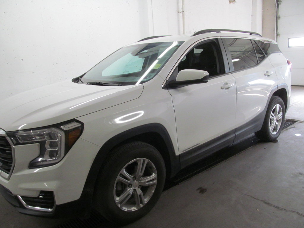 2024 GMC Terrain SLE in Dartmouth, Nova Scotia - 2 - w1024h768px