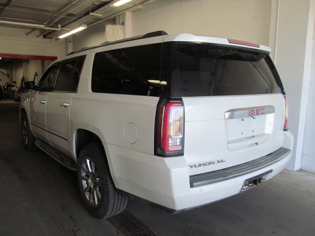 2017  Yukon XL Denali in Dartmouth, Nova Scotia - 2 - w1024h768px