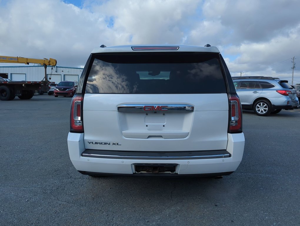 2017  Yukon XL Denali in Dartmouth, Nova Scotia - 7 - w1024h768px