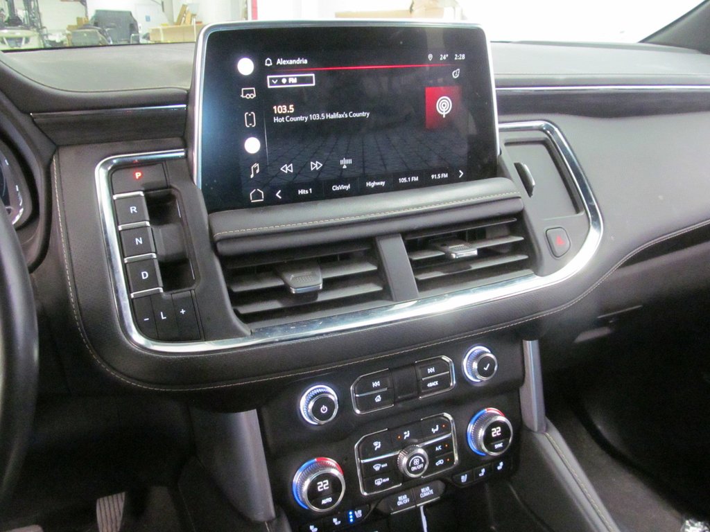 2022 GMC Yukon XL SLT in Dartmouth, Nova Scotia - 6 - w1024h768px