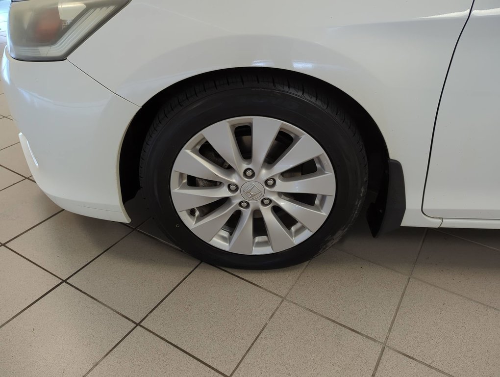 2015 Honda Accord Sedan EX-L in Dartmouth, Nova Scotia - 10 - w1024h768px