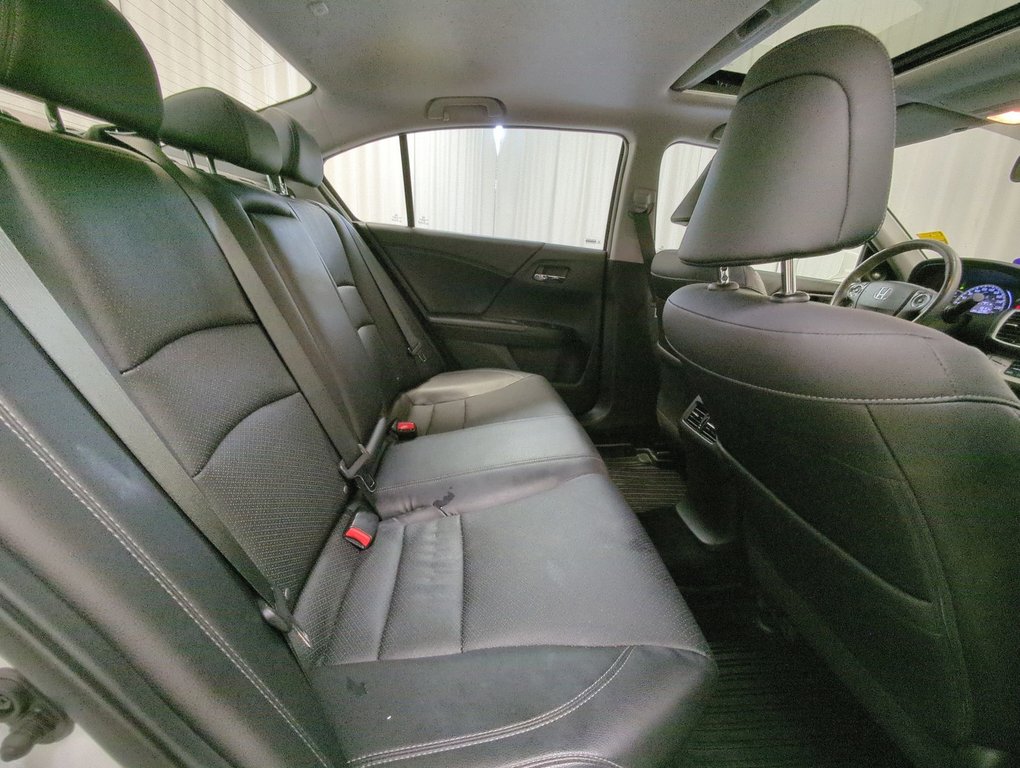 2015 Honda Accord Sedan EX-L in Dartmouth, Nova Scotia - 22 - w1024h768px