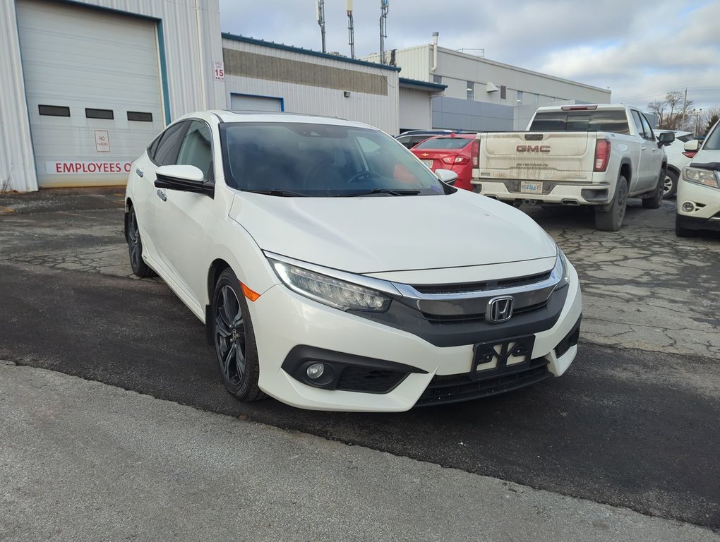 2018 Honda Civic Sedan Touring in Dartmouth, Nova Scotia - 2 - w1024h768px