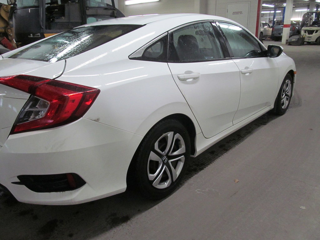 2018 Honda Civic Sedan LX in Dartmouth, Nova Scotia - 4 - w1024h768px