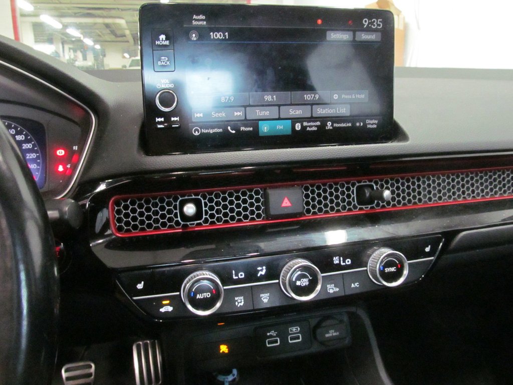 2022 Honda Civic SI sedan SI in Dartmouth, Nova Scotia - 6 - w1024h768px