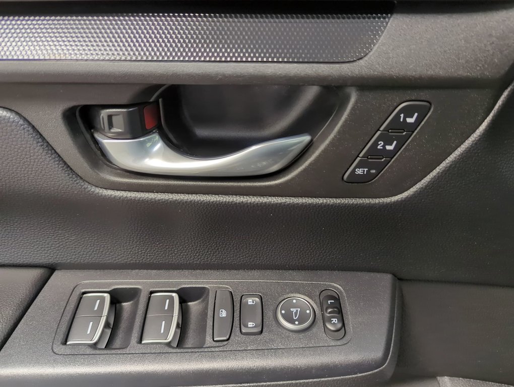 2025 Honda CR-V Hybrid EX-L in Dartmouth, Nova Scotia - 13 - w1024h768px