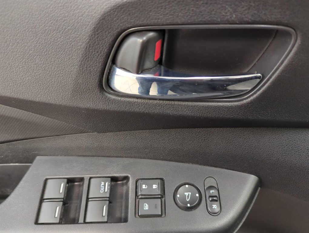 2015 Honda CR-V SE in Dartmouth, Nova Scotia - 13 - w1024h768px