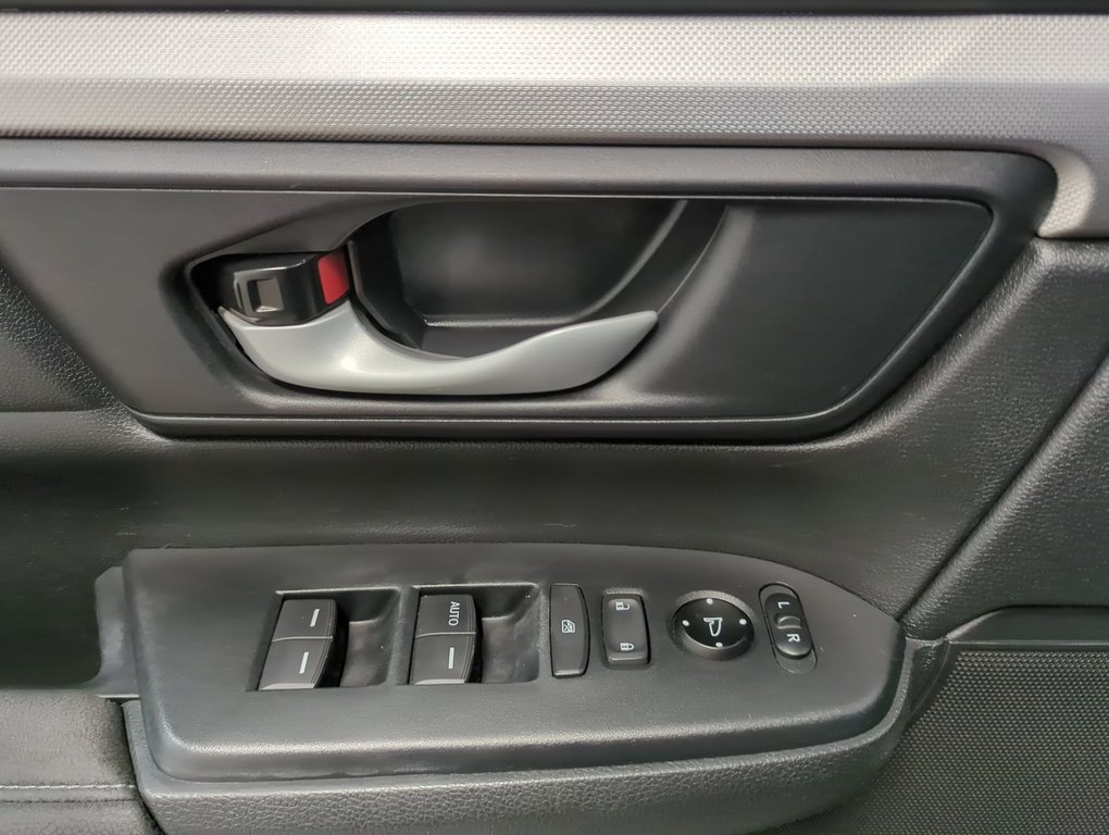 2018 Honda CR-V LX in Dartmouth, Nova Scotia - 13 - w1024h768px
