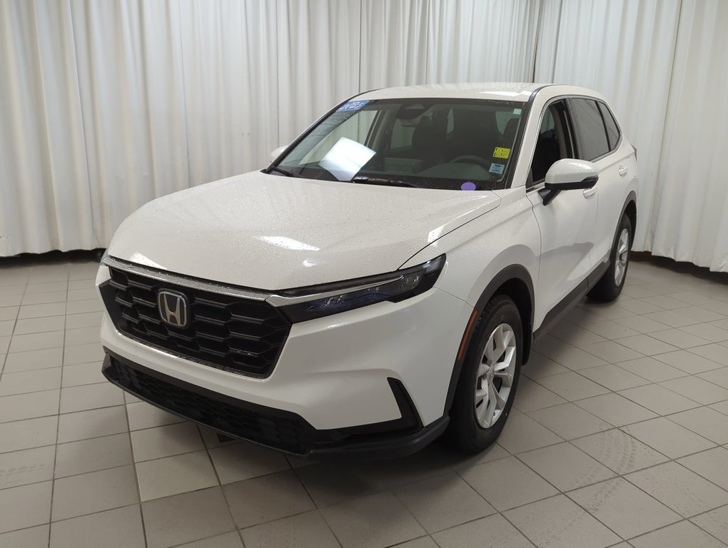 2023 Honda CR-V LX in Dartmouth, Nova Scotia - 4 - w1024h768px