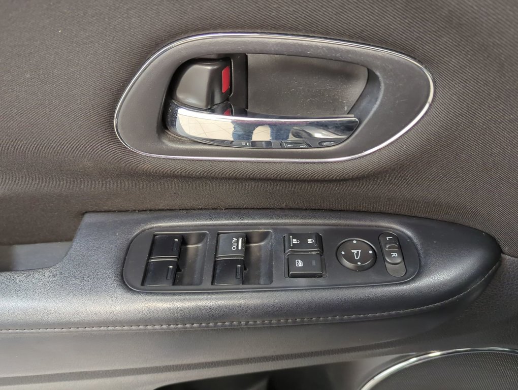 2016 Honda HR-V EX in Dartmouth, Nova Scotia - 13 - w1024h768px