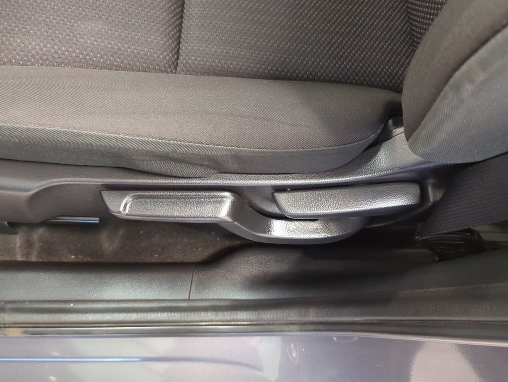 2016 Honda HR-V EX in Dartmouth, Nova Scotia - 12 - w1024h768px