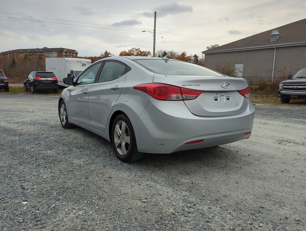 2013 Hyundai Elantra GLS in Dartmouth, Nova Scotia - 6 - w1024h768px