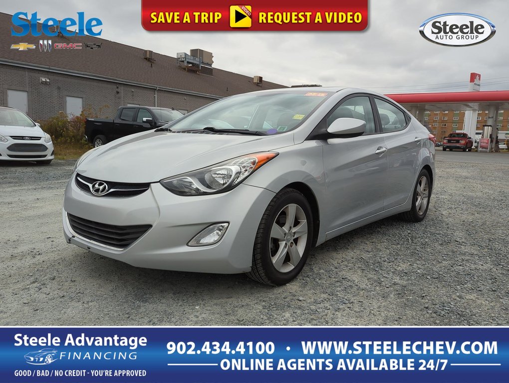 2013 Hyundai Elantra GLS in Dartmouth, Nova Scotia - 1 - w1024h768px