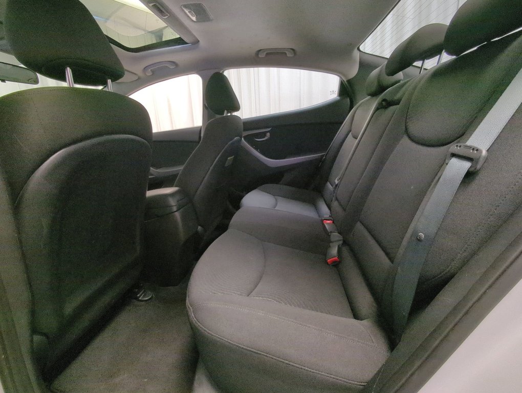 2016 Hyundai Elantra GLS in Dartmouth, Nova Scotia - 22 - w1024h768px