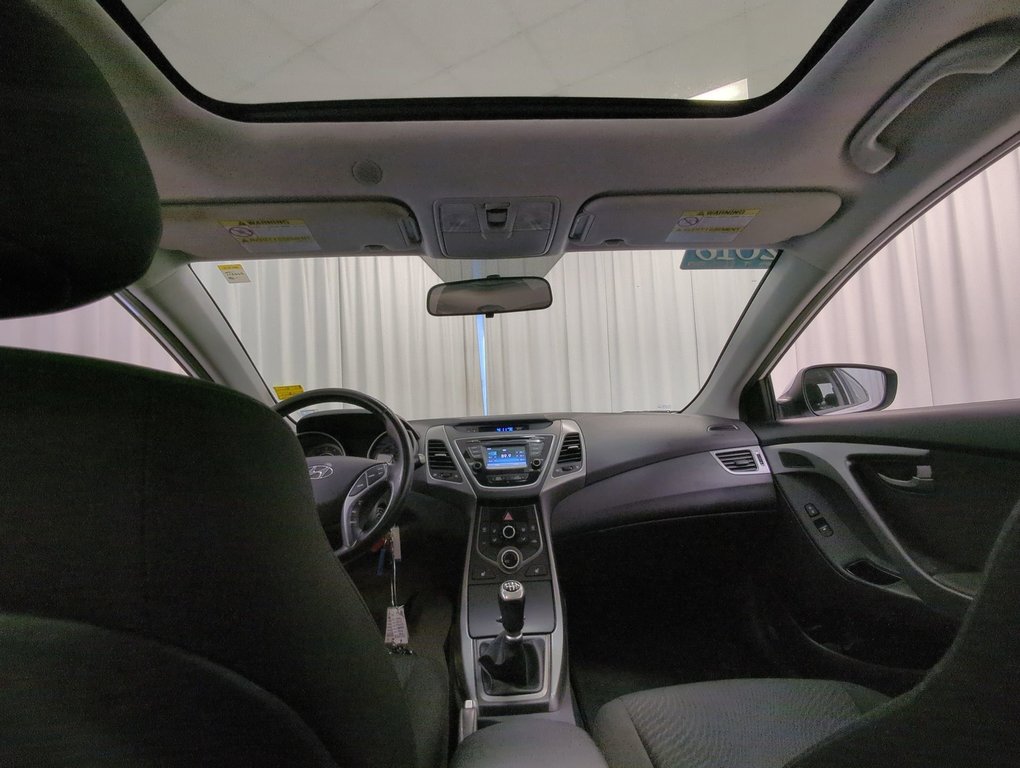 2016 Hyundai Elantra GLS in Dartmouth, Nova Scotia - 21 - w1024h768px