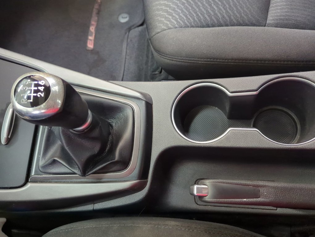 2016 Hyundai Elantra GLS in Dartmouth, Nova Scotia - 19 - w1024h768px