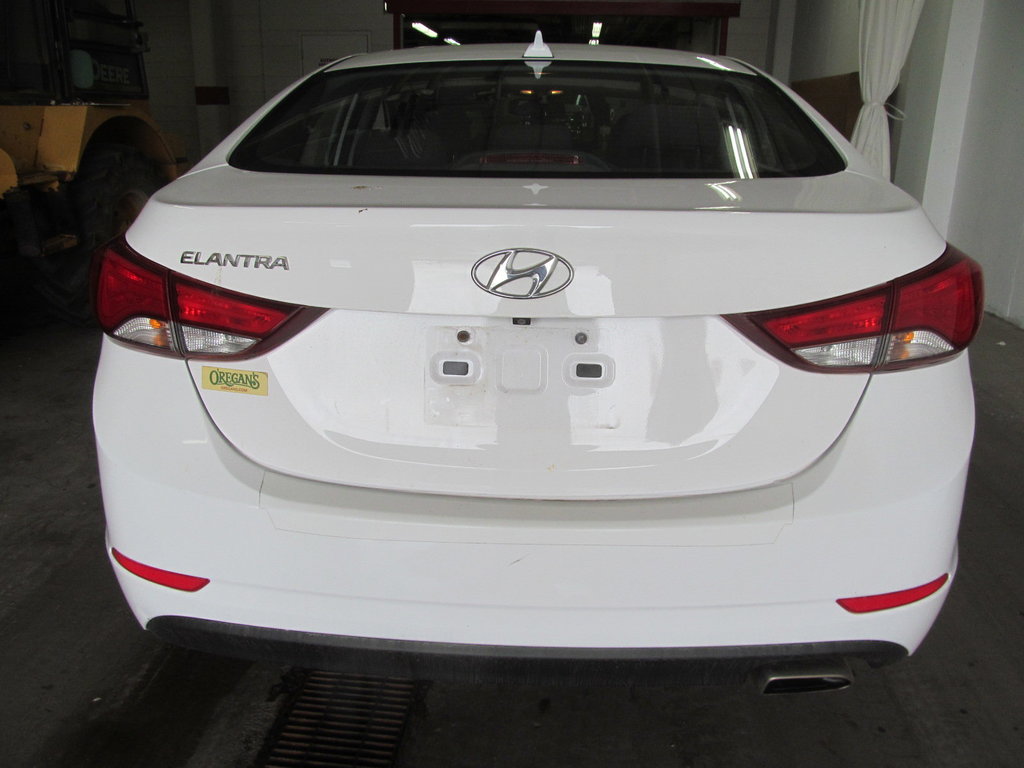 2016 Hyundai Elantra GLS in Dartmouth, Nova Scotia - 3 - w1024h768px